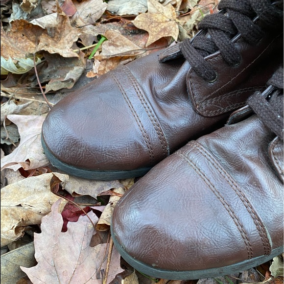 🟢5/$25 Brown boots - Picture 7 of 16
